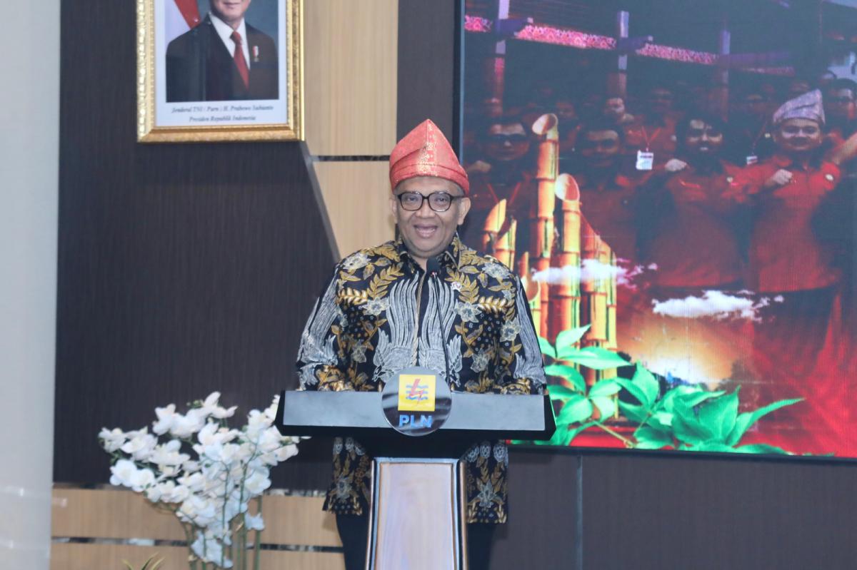 Wamenaker: Serikat Pekerja PLN Harus Jadi Mitra Strategis Hadapi Transformasi Energi